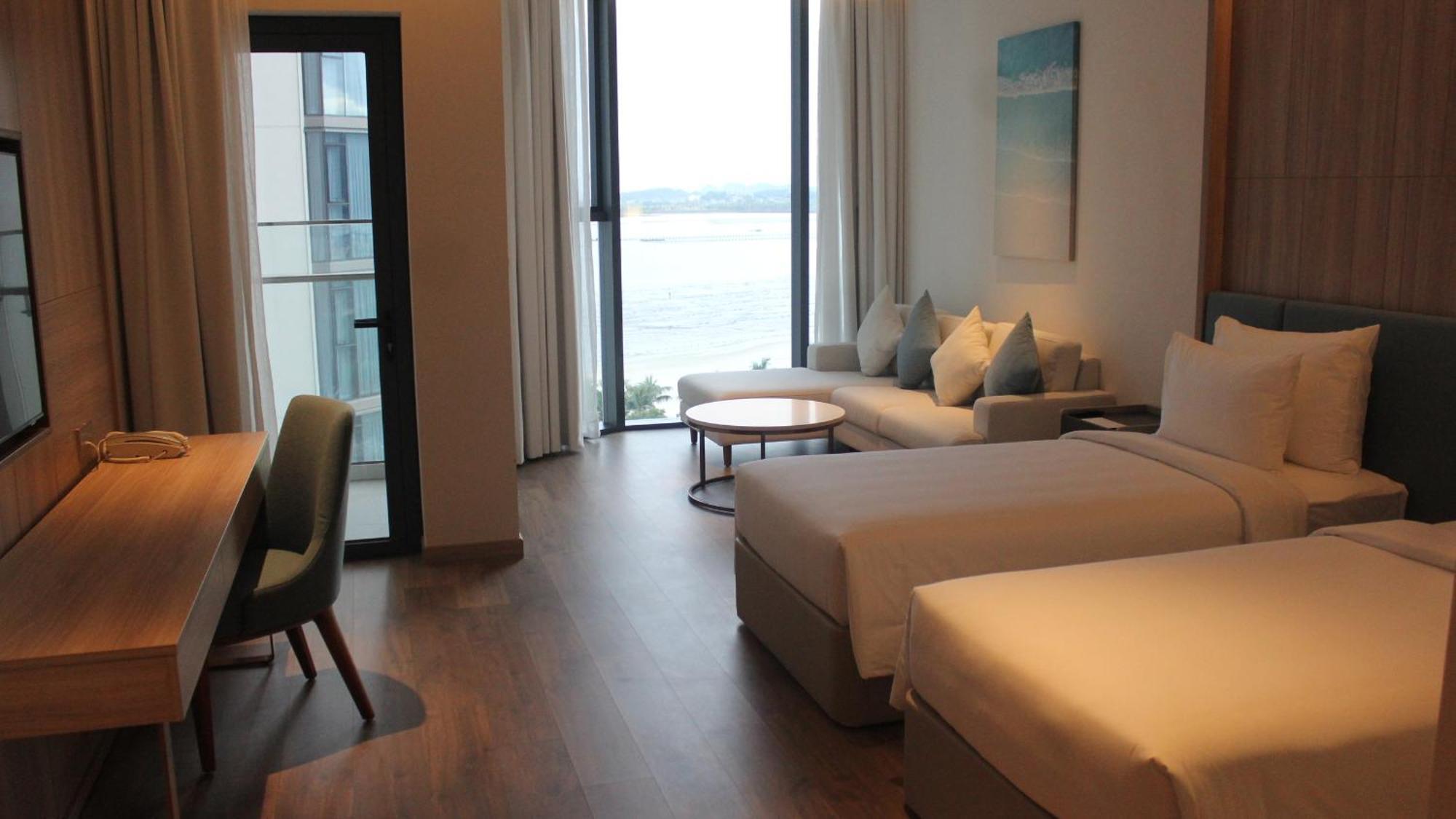 होटल A La Carte Bay Managed By Taseco Ha Long